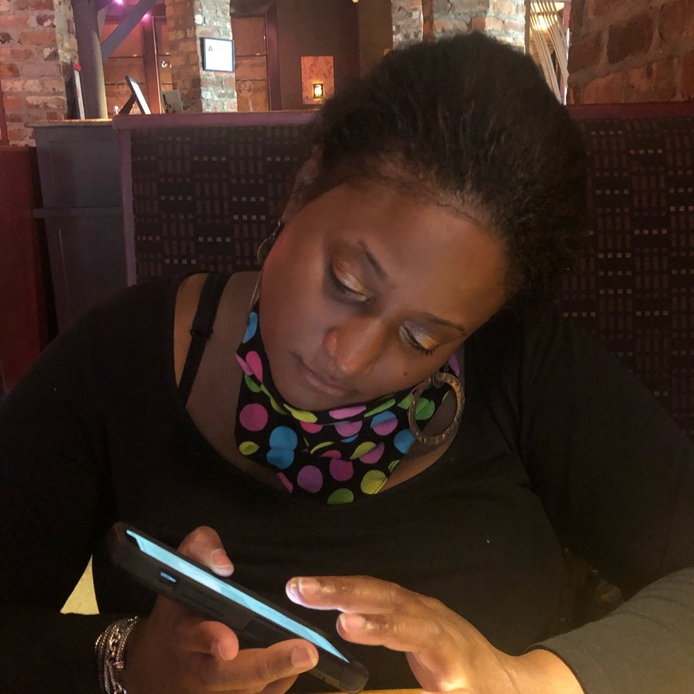 Meet your Posher, Victoria